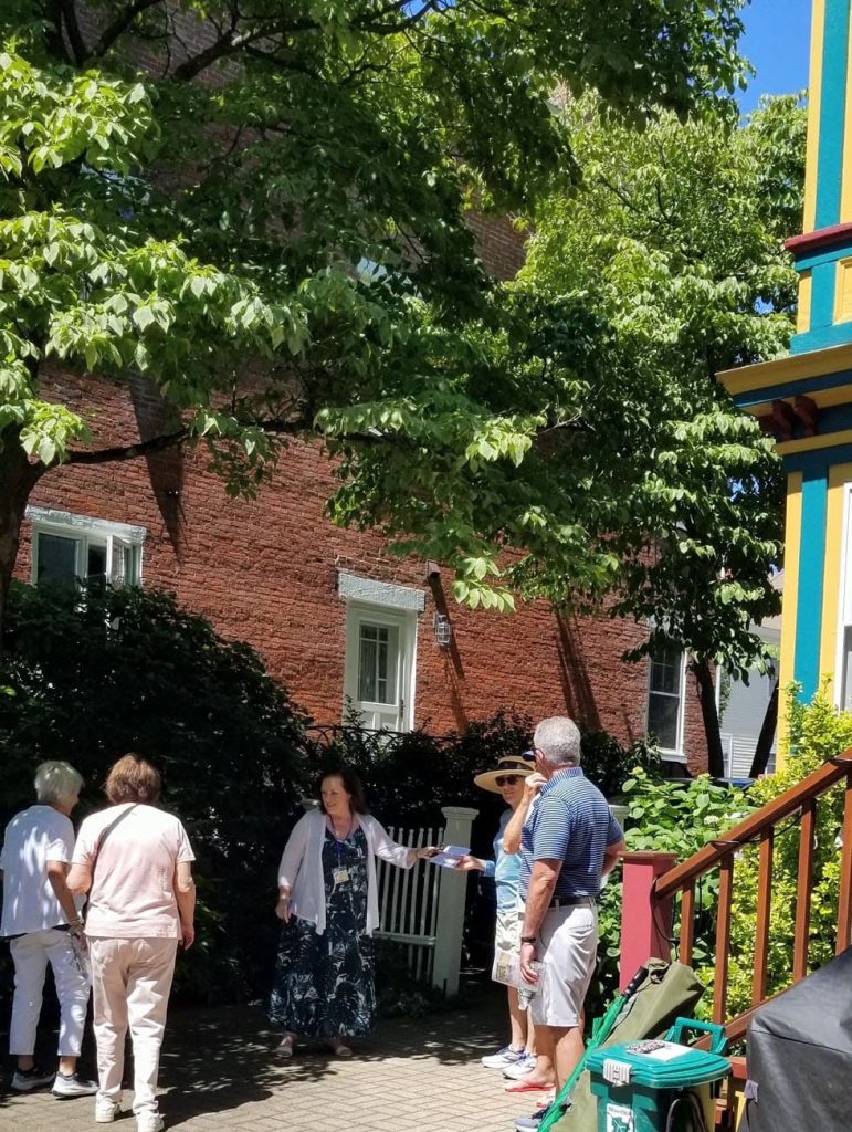 Garden Stroll Event, Salem Garden Club, Garden Stroll in Salem Massachusetts